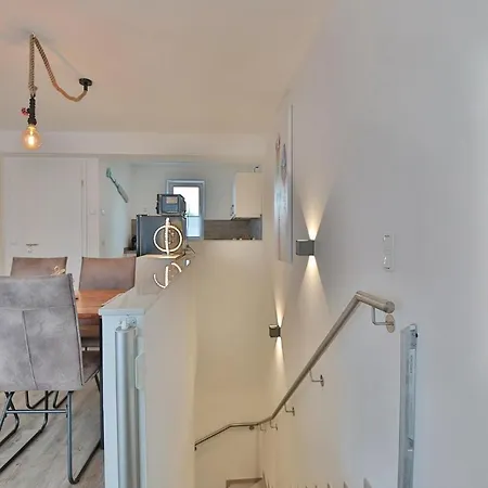 Bude 37 Bude 37 2 Julia