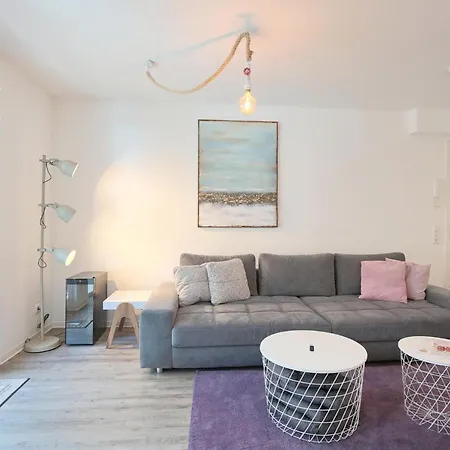 Bude 37 Bude 37 2 Julia *